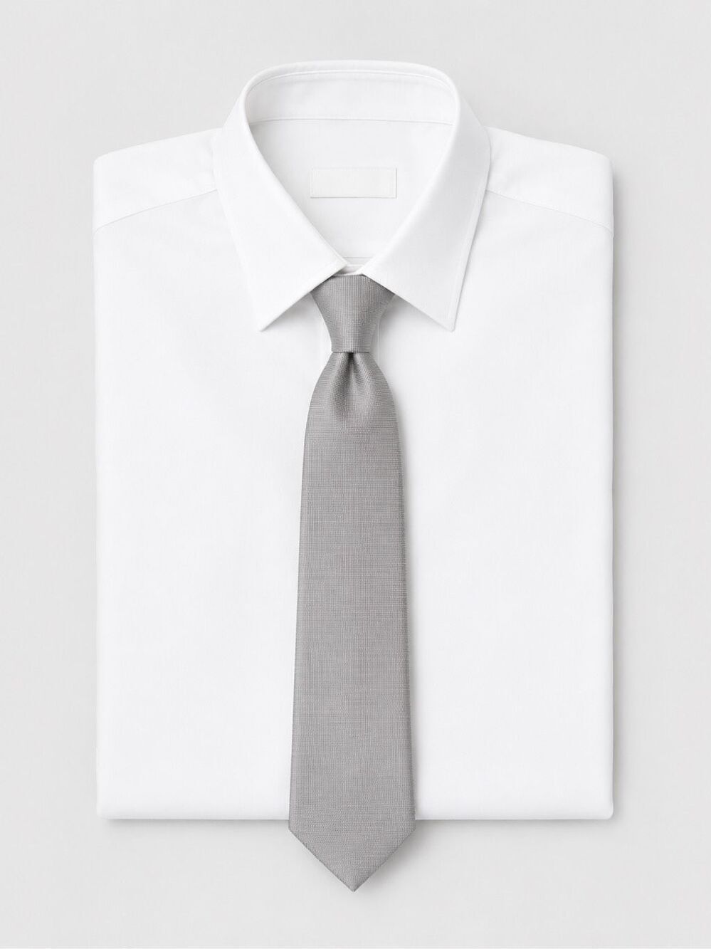 Gucci Silver Silk Necktie Luxury Italian Designer Tie Made in Italy, $315